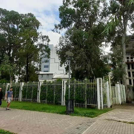 Parkside Apartament Apartment Батуми Екстериор снимка