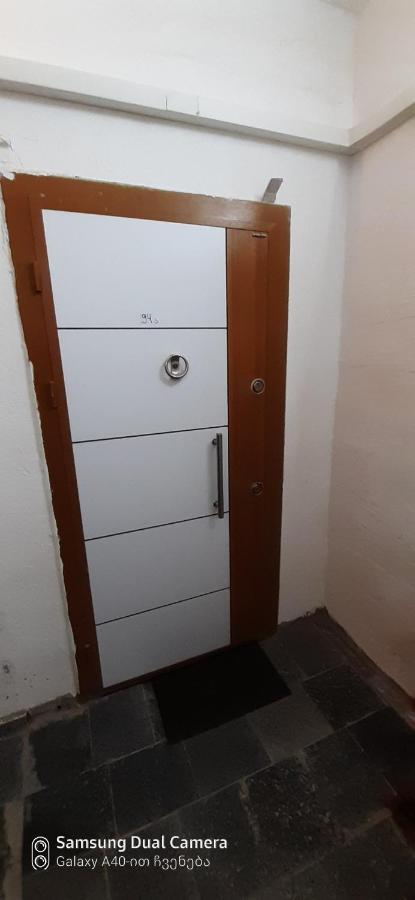 Parkside Apartament Apartment Батуми Екстериор снимка